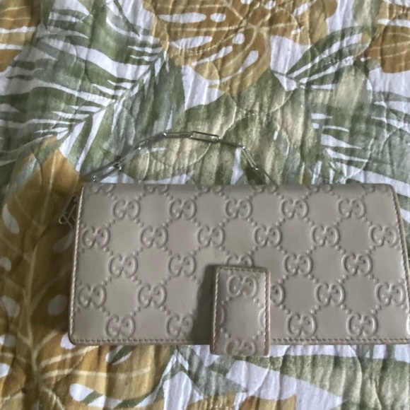 Gucci authentic made in Italy beige Long wallet GG line. - Picture 2 of 15